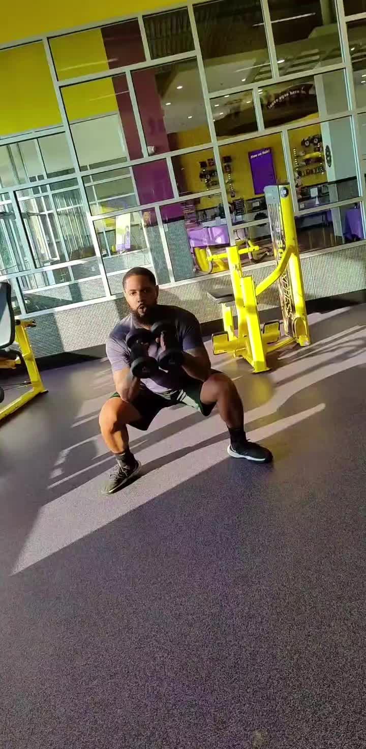 @DeeFitness 😤💪🏾💪🏾