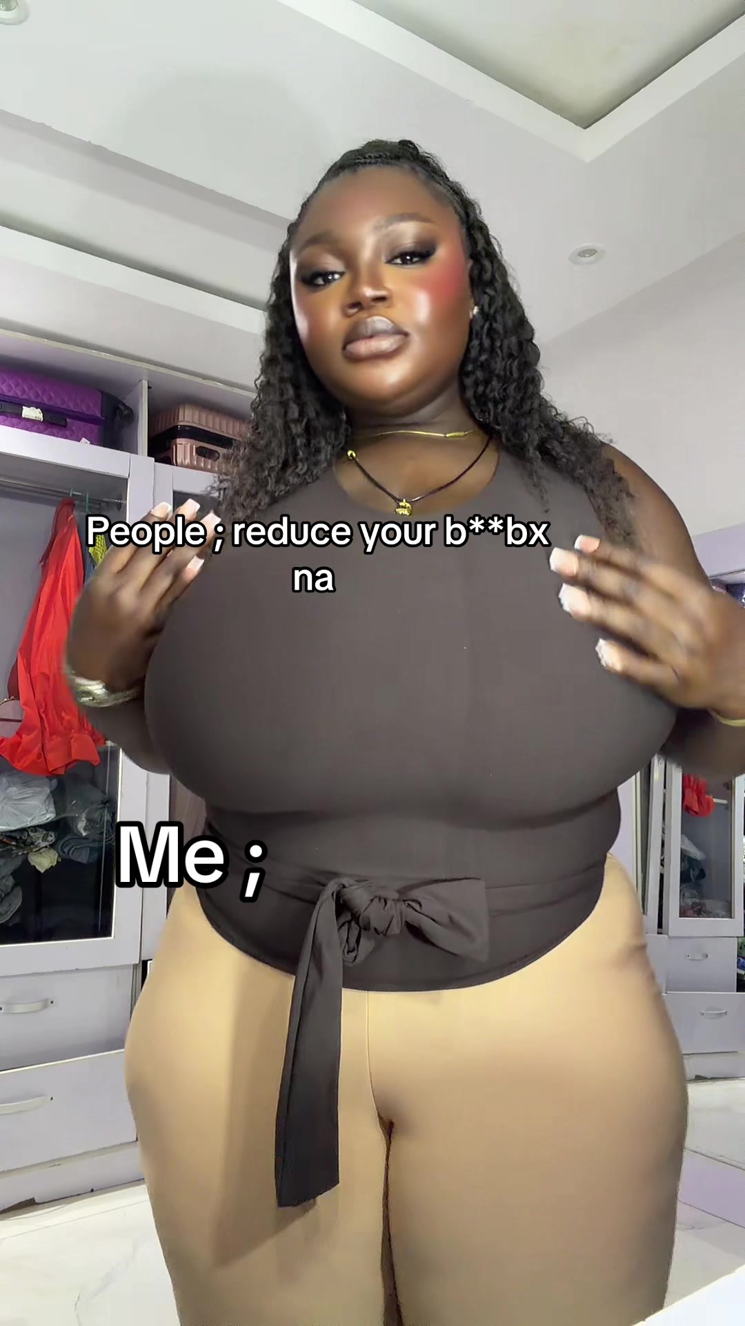 @👾