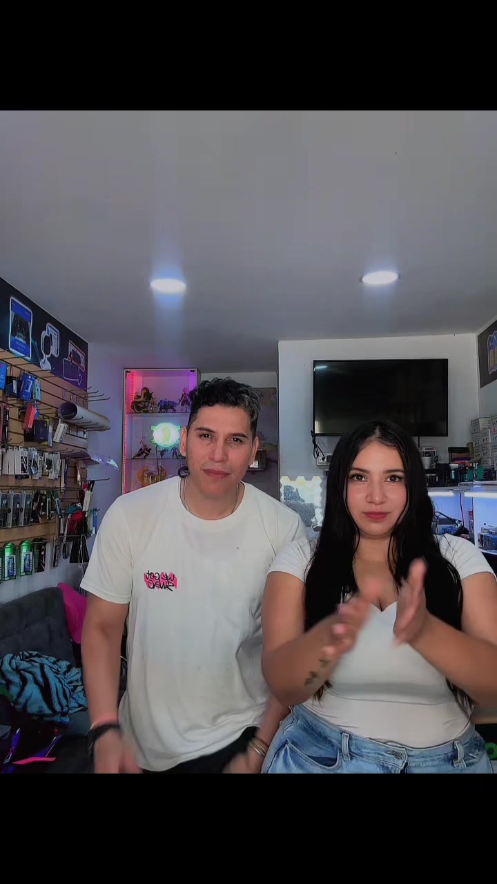 @Angela🌸 ✨
