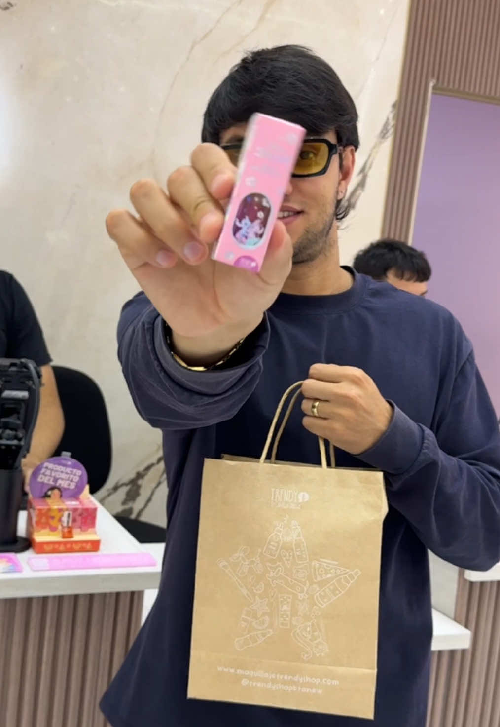 @Trendy Maquillaje