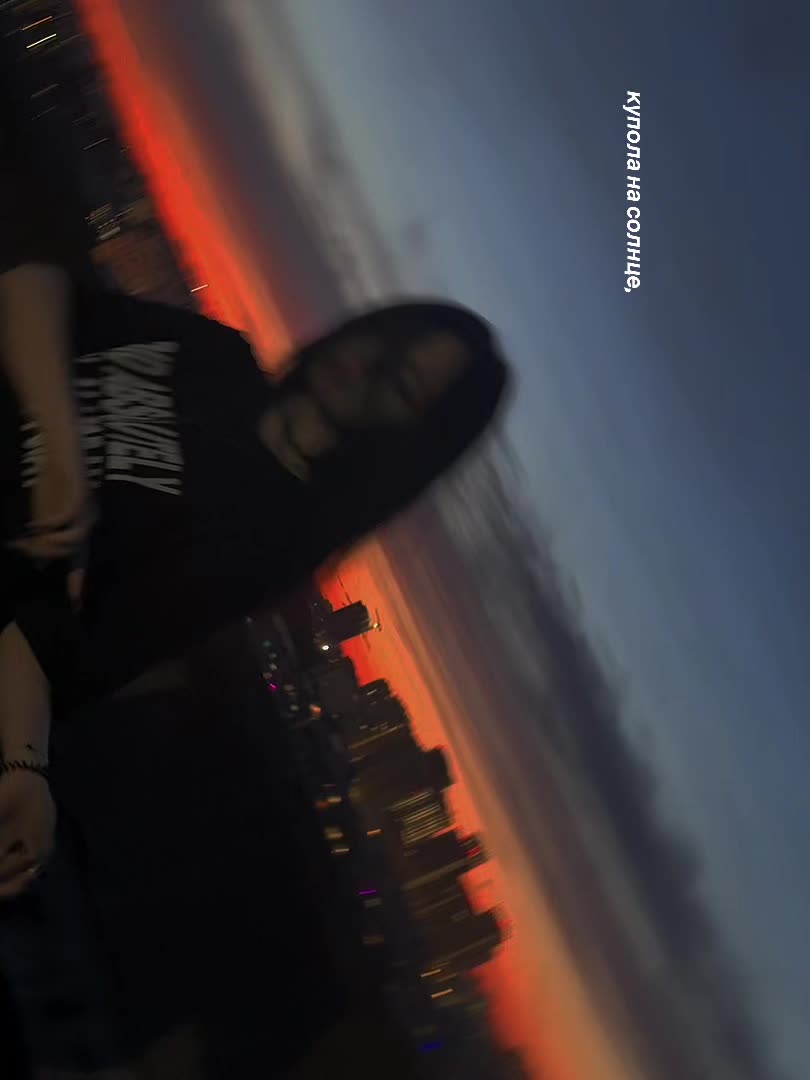 @соня школьникк