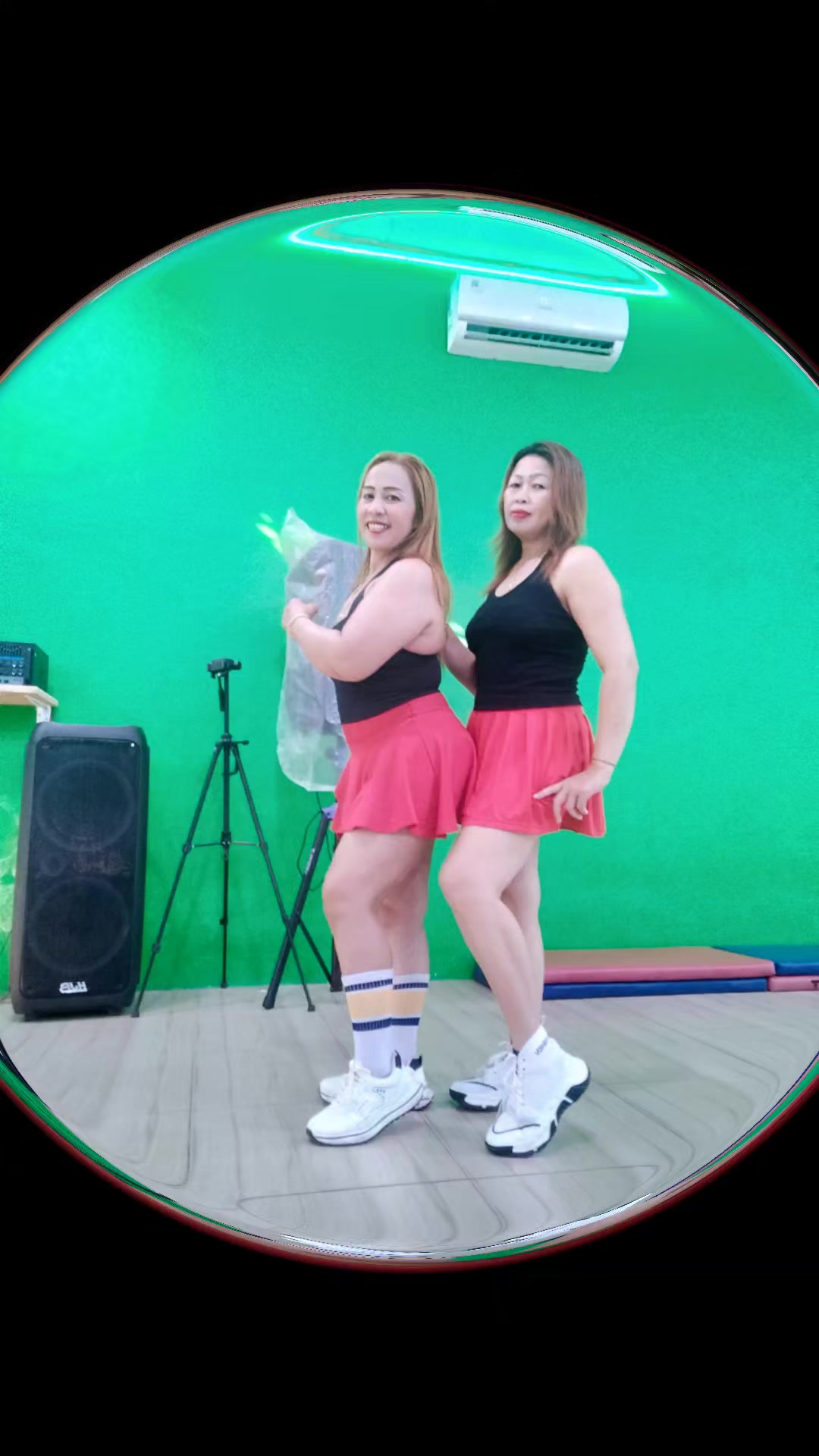 @putu_resika