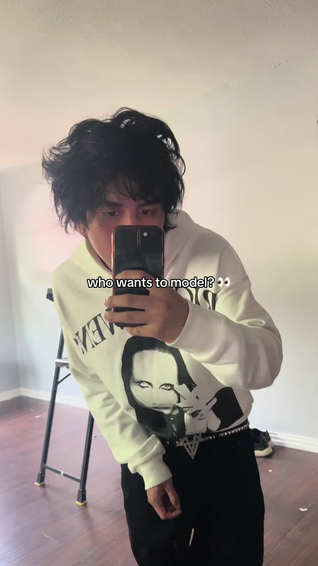 @⃟