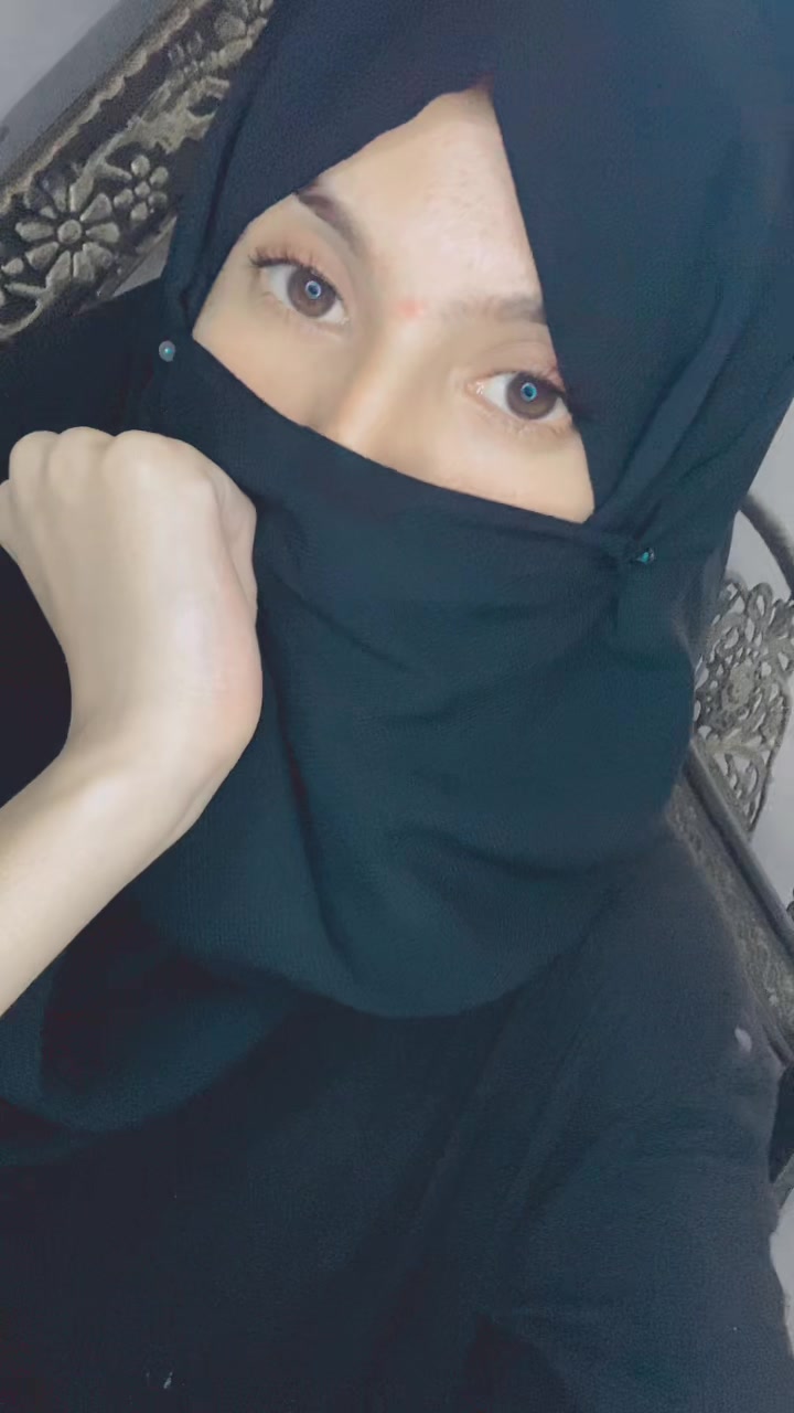 @Amna haraj roshnpor ✌️😎