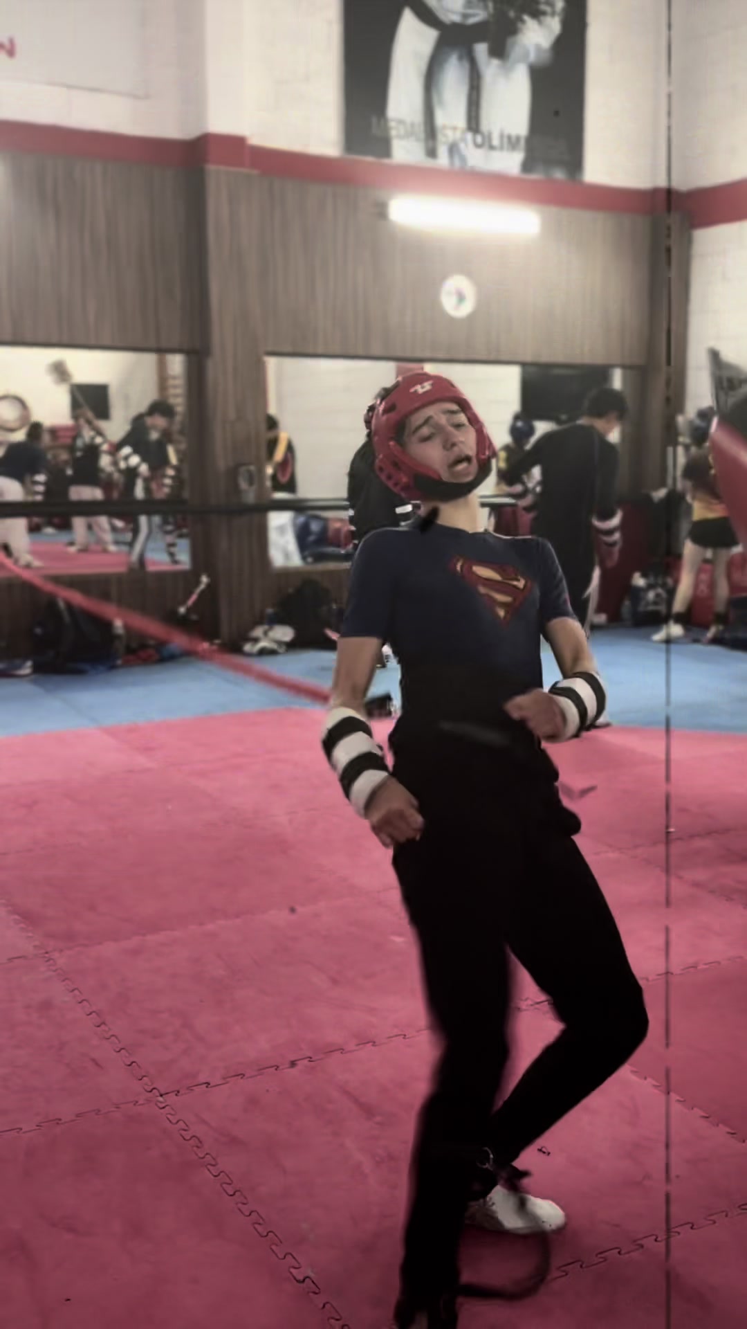 @Especialistas TKD