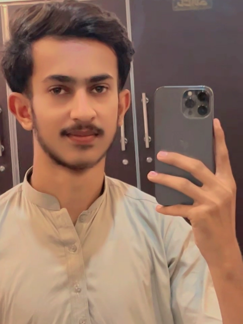 @Hasnat ⚡️ Mustafa 🪐