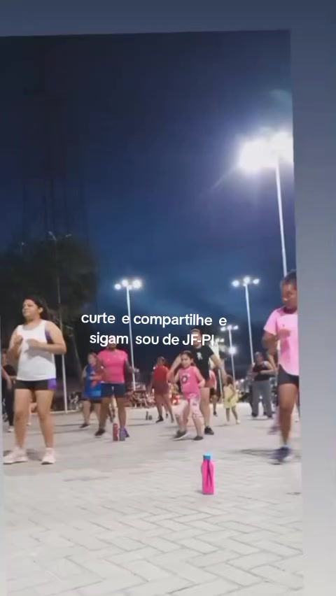 @Izoniaoficial