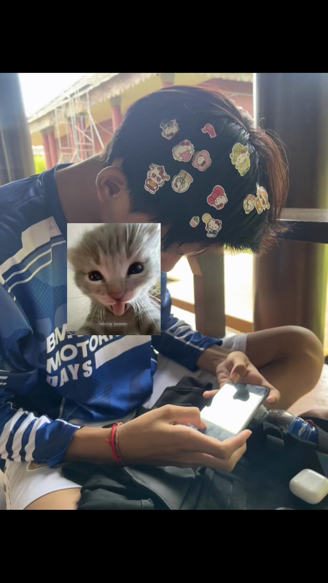 @F&ouml;ň(ហ្វុន)🫰