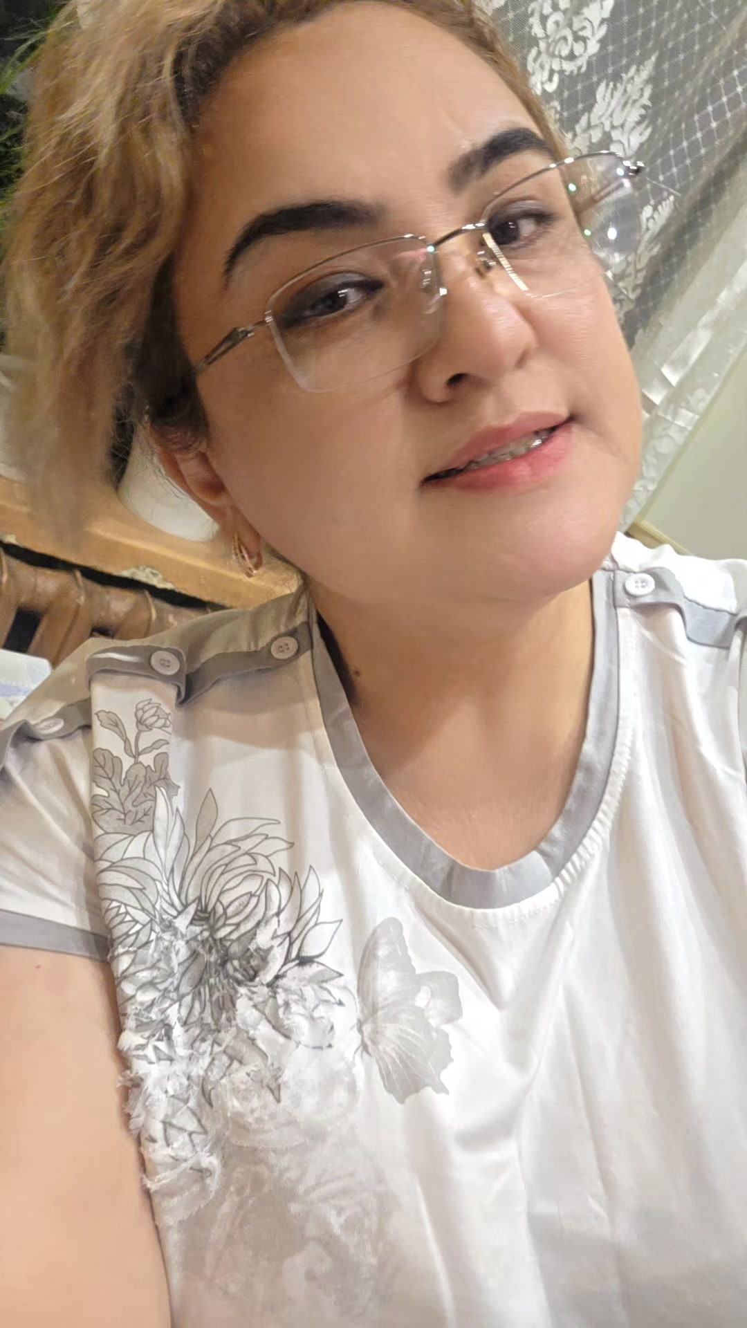 @shoira2281