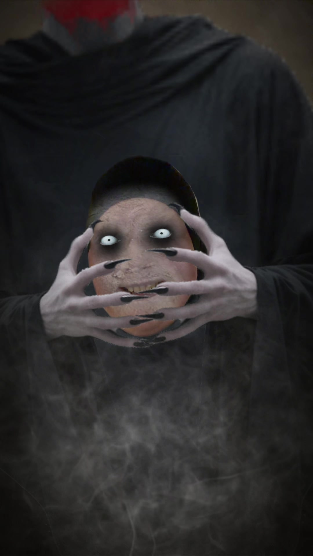 @FreakyAhCousin