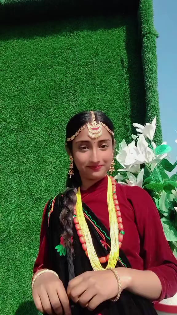 @आयु JHA✨🕊️