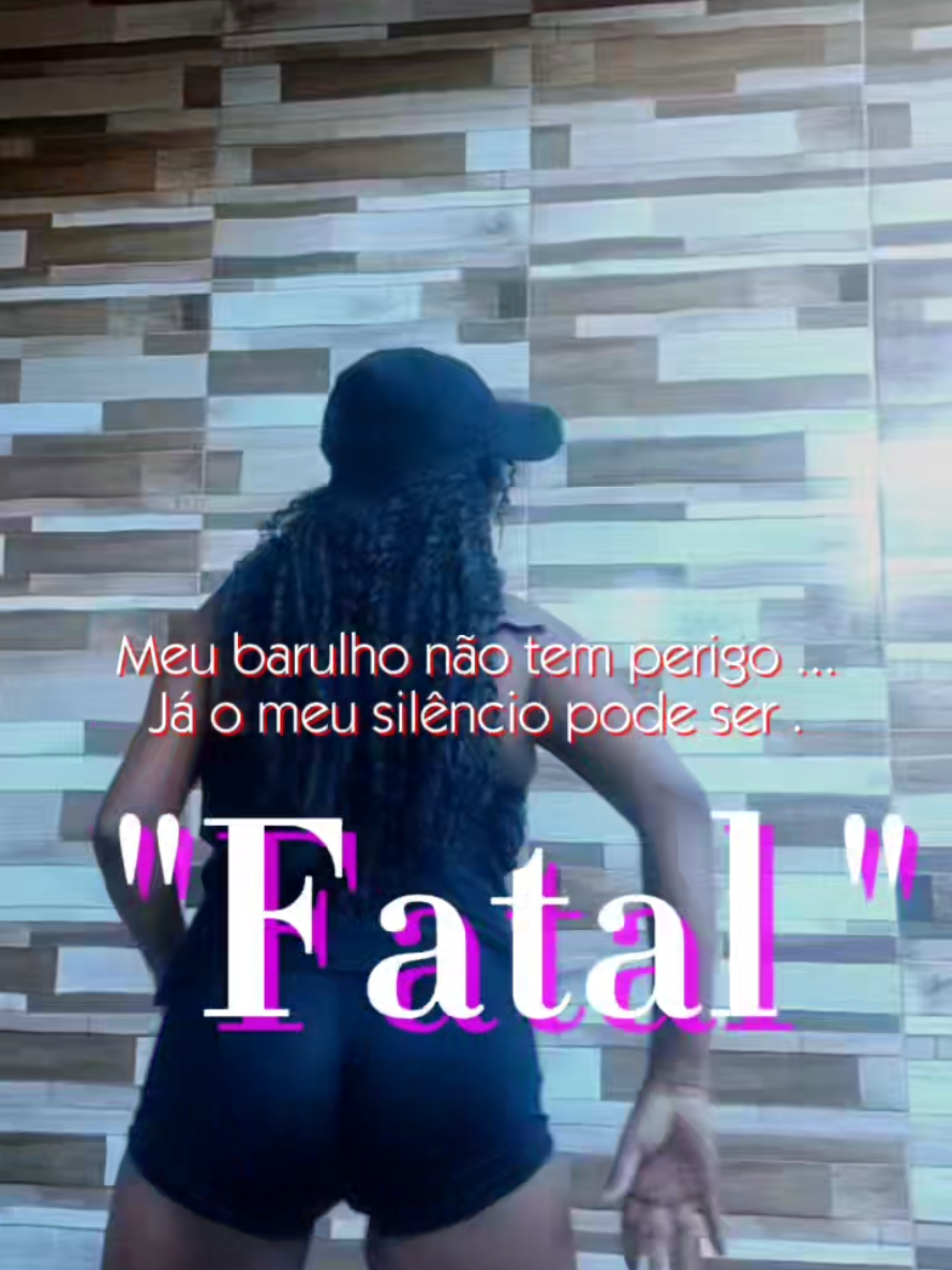 @Lucy a guria do short sexy