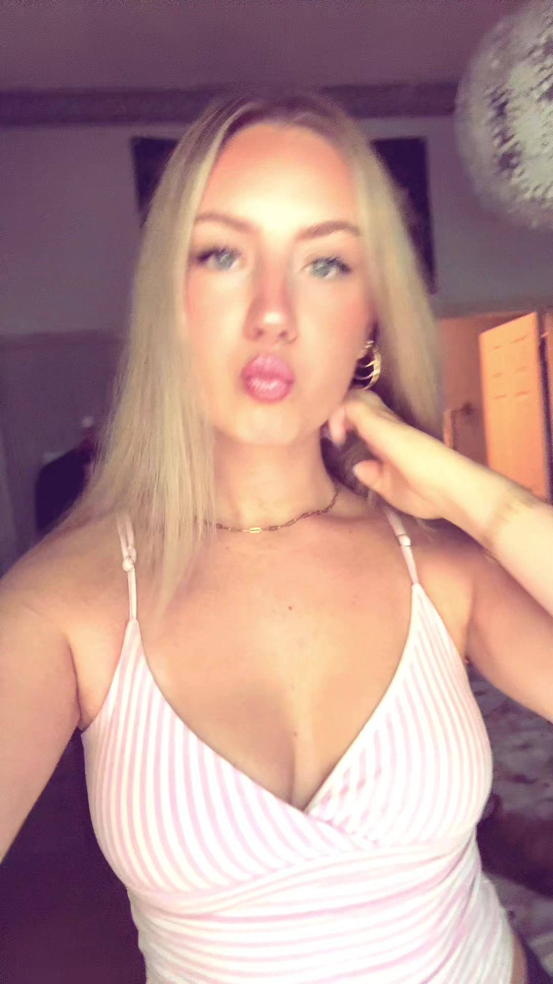 @🫧🌅🪸☀️🐚
