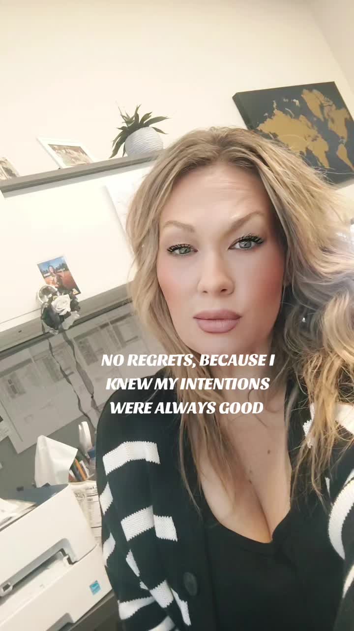 @Melissa kay🌻