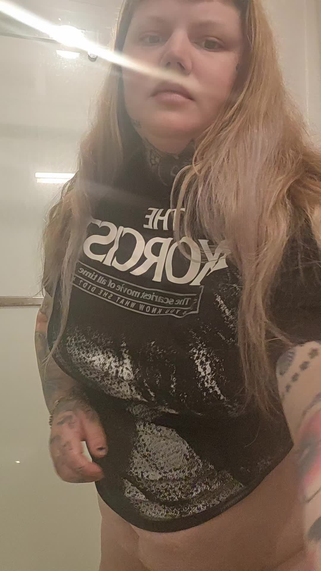 @LuxNoir/Gothbrat