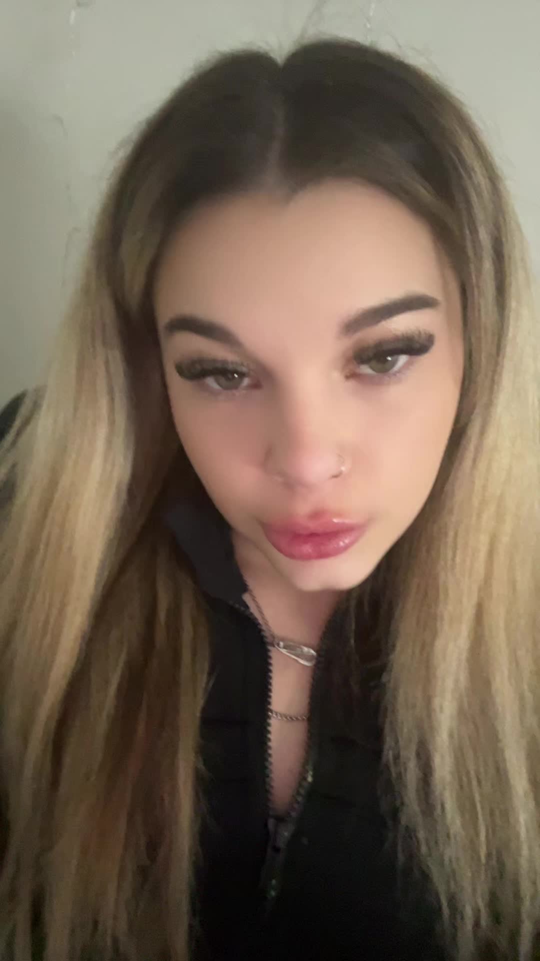 @lexie