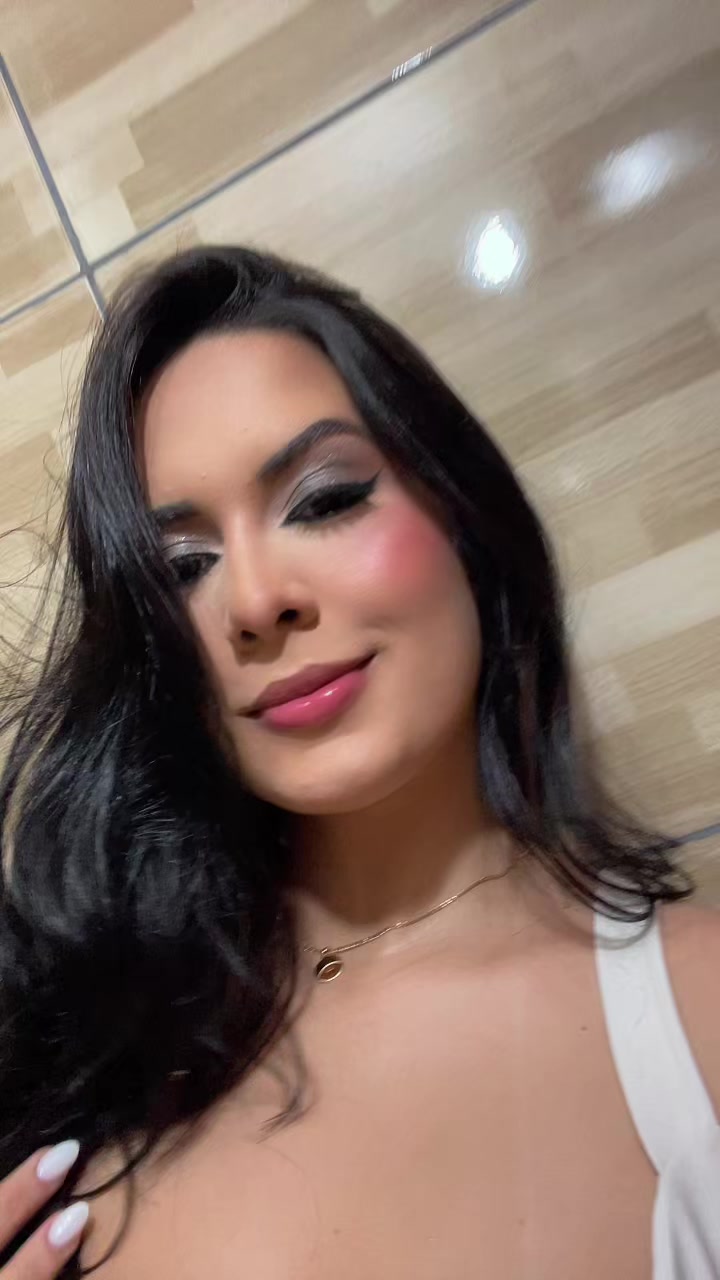 @Adriana alves