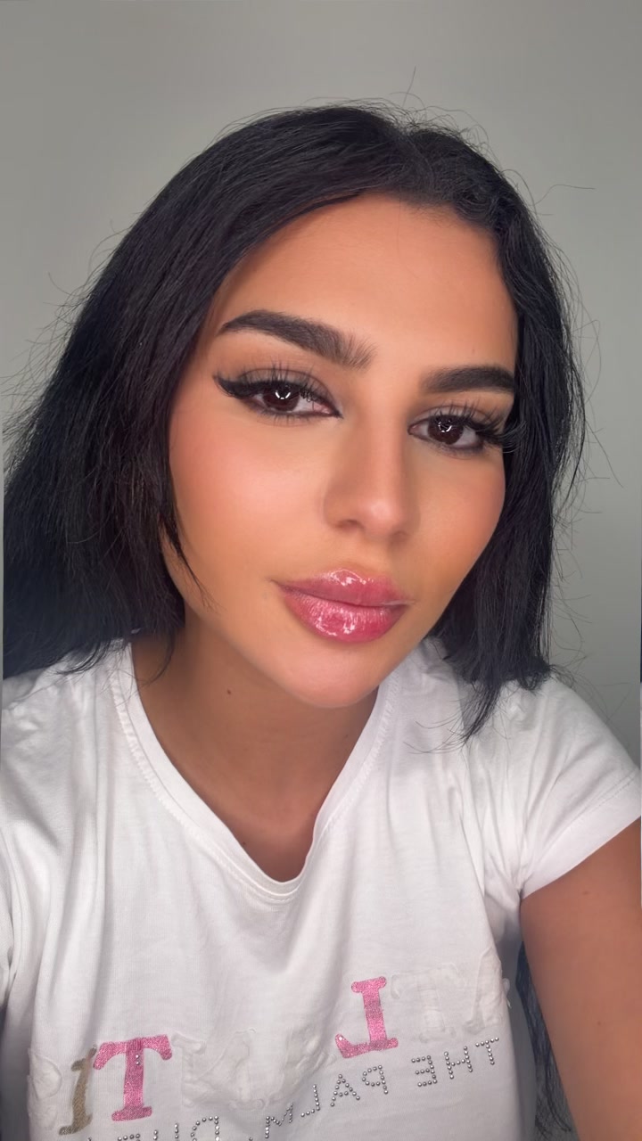 @نورة فيرزاتشي