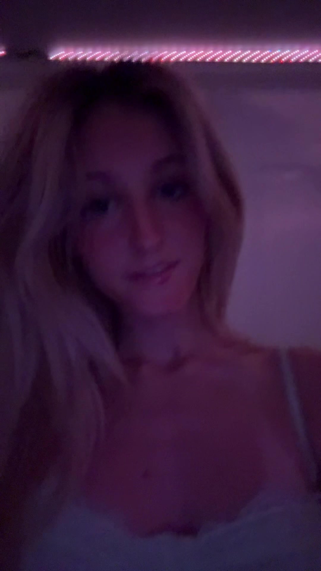 @anya