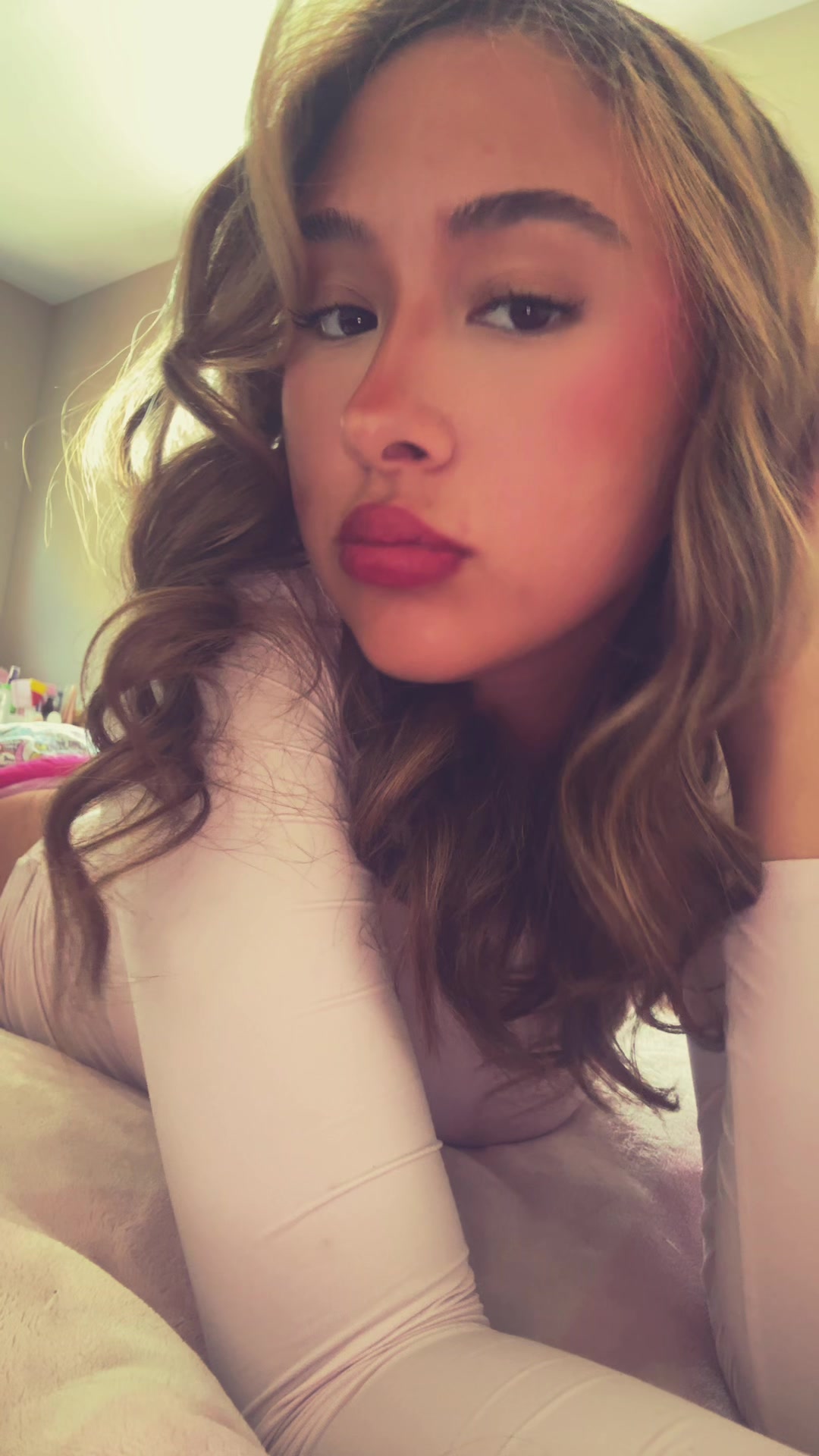 @sophielaynee