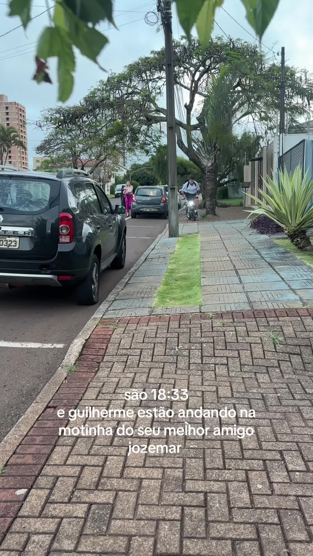 @oque o Guilherme ta fazendo?