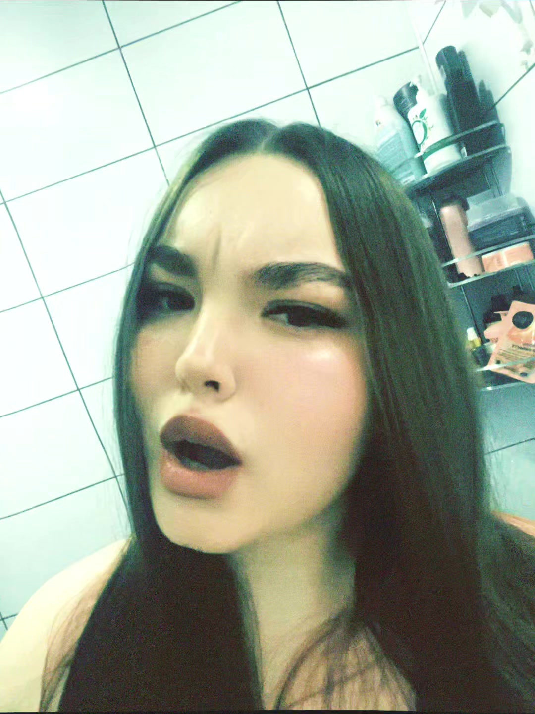 @viks_lips