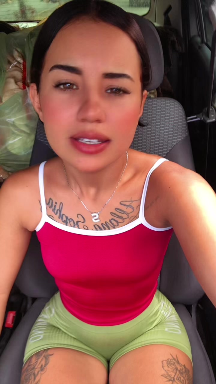 @Sabrina Paloma