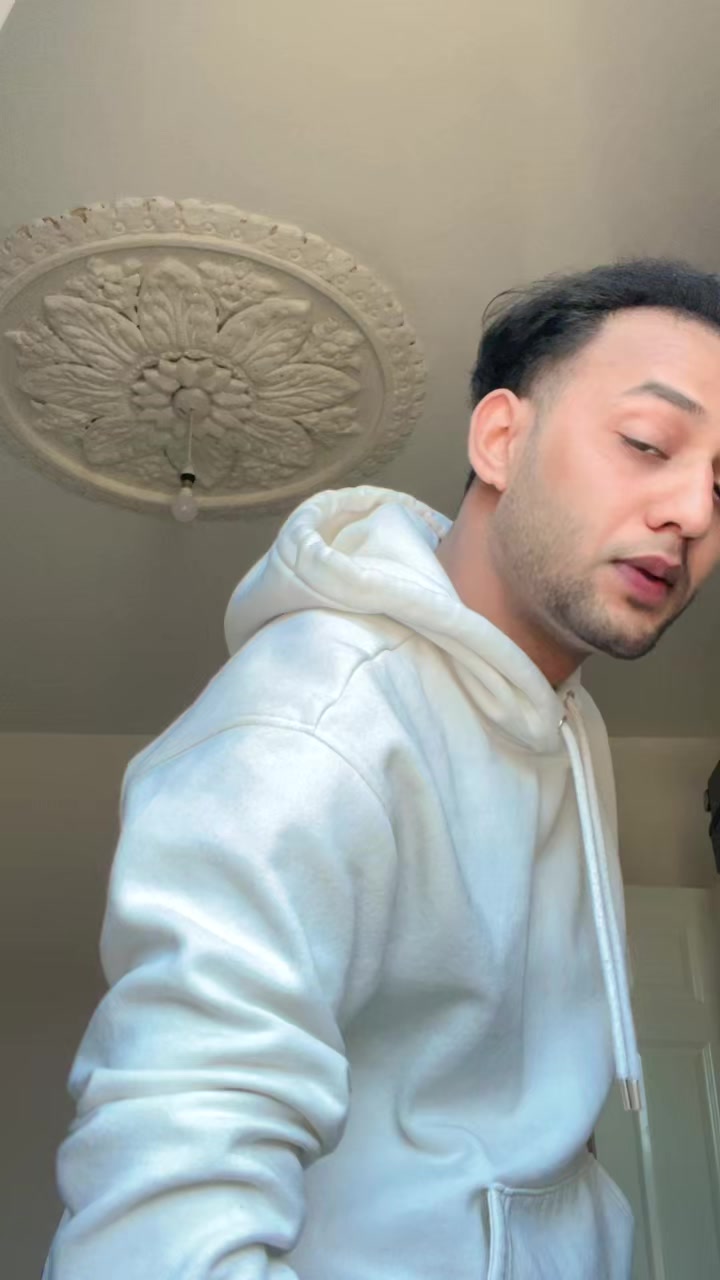 @𝙕𝙖𝙞ن🇬🇧