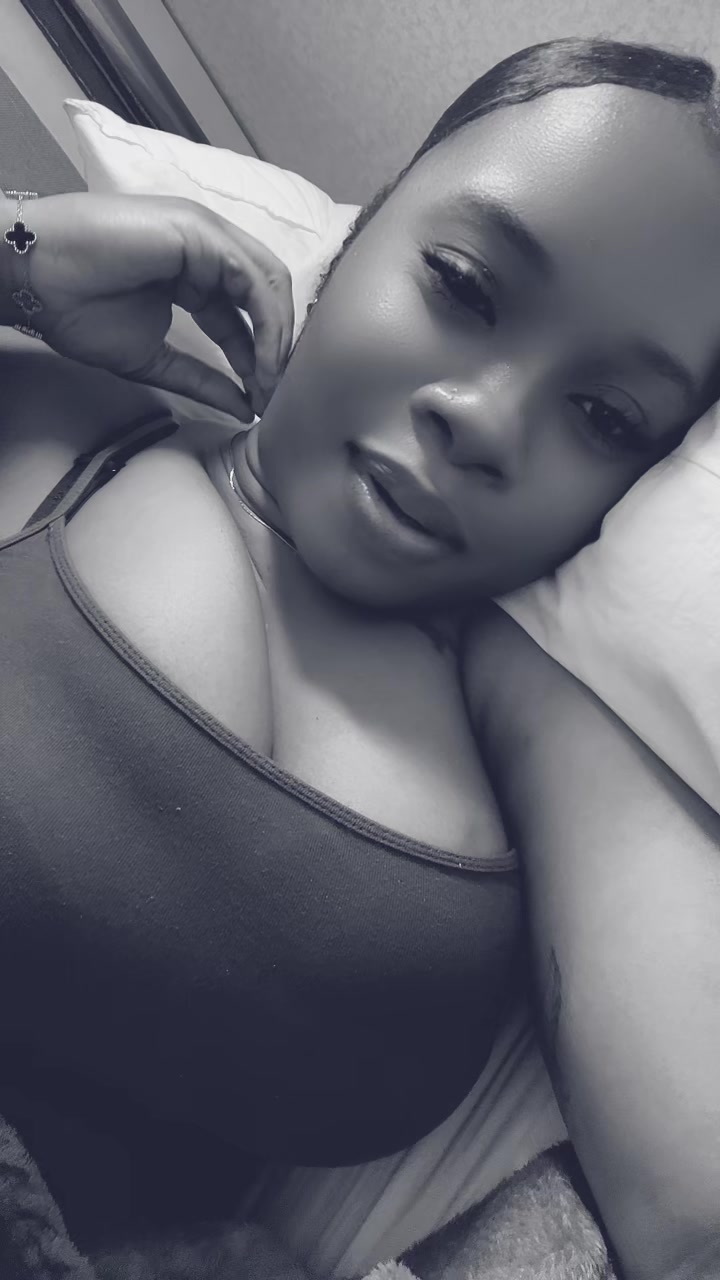 @Royalbadii Yanique