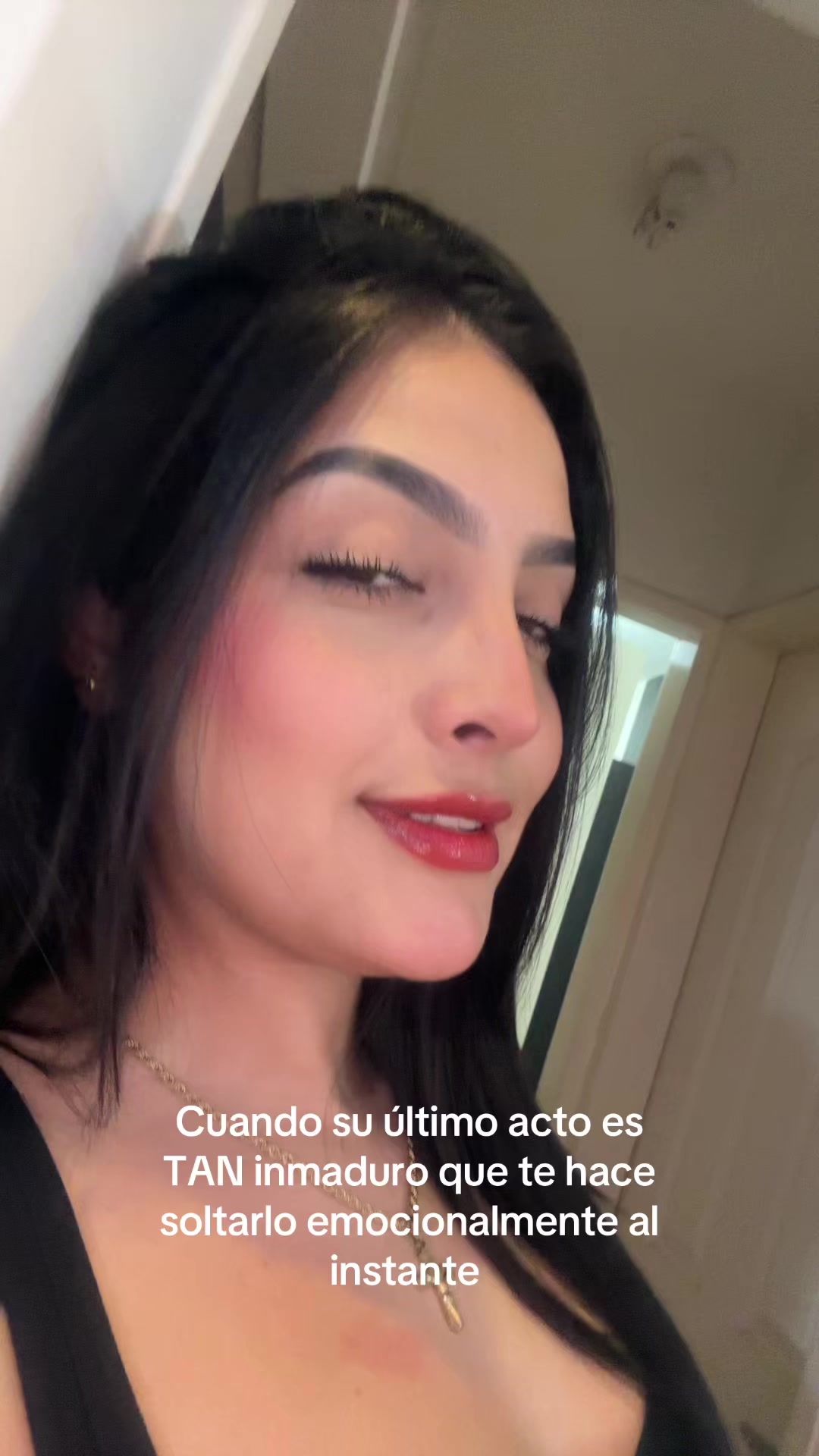 @anivaleencia