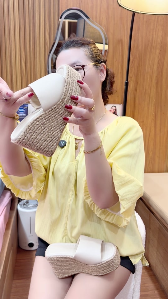 @Ổ Của Lộc1376