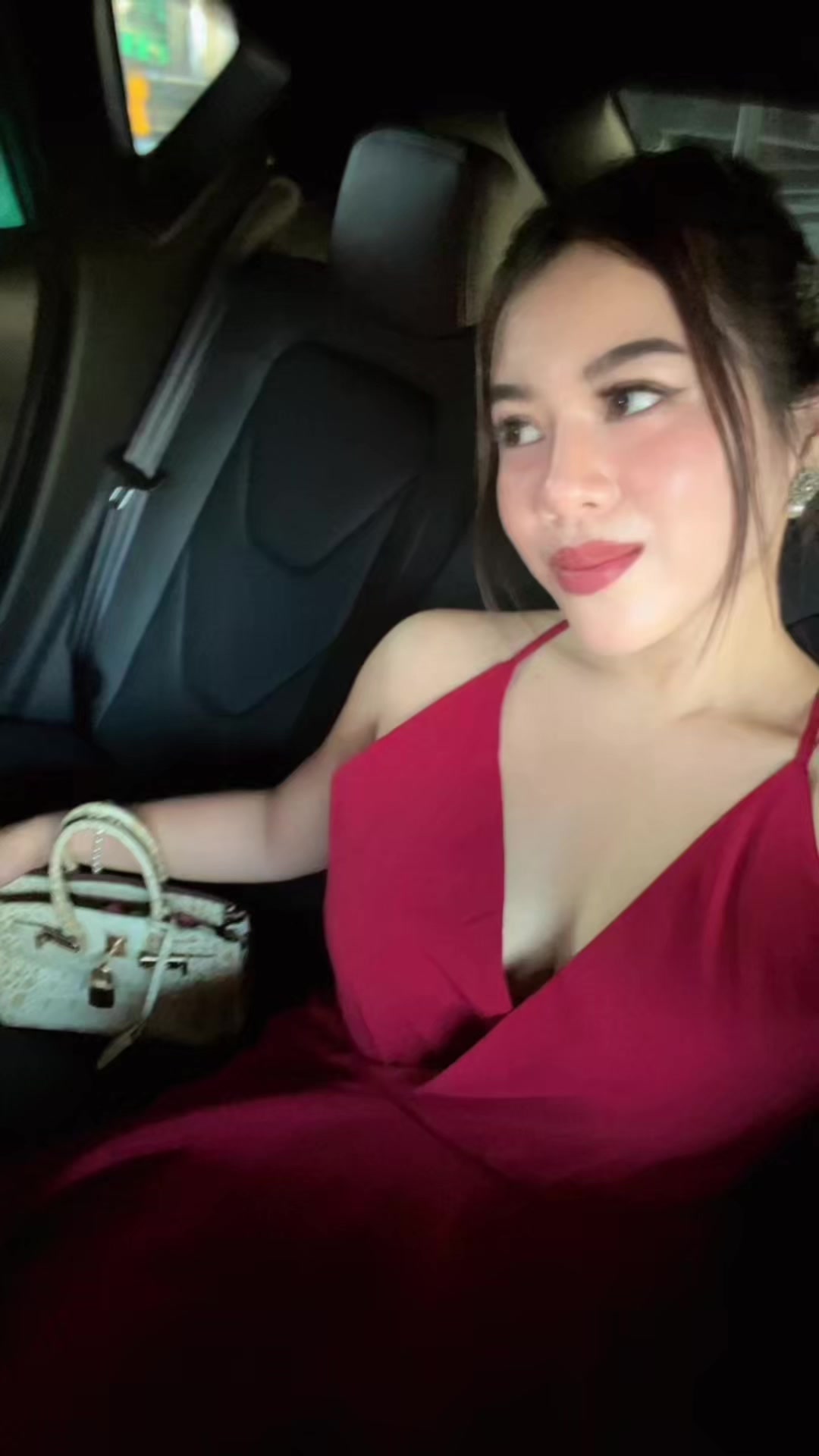 @caryyyl