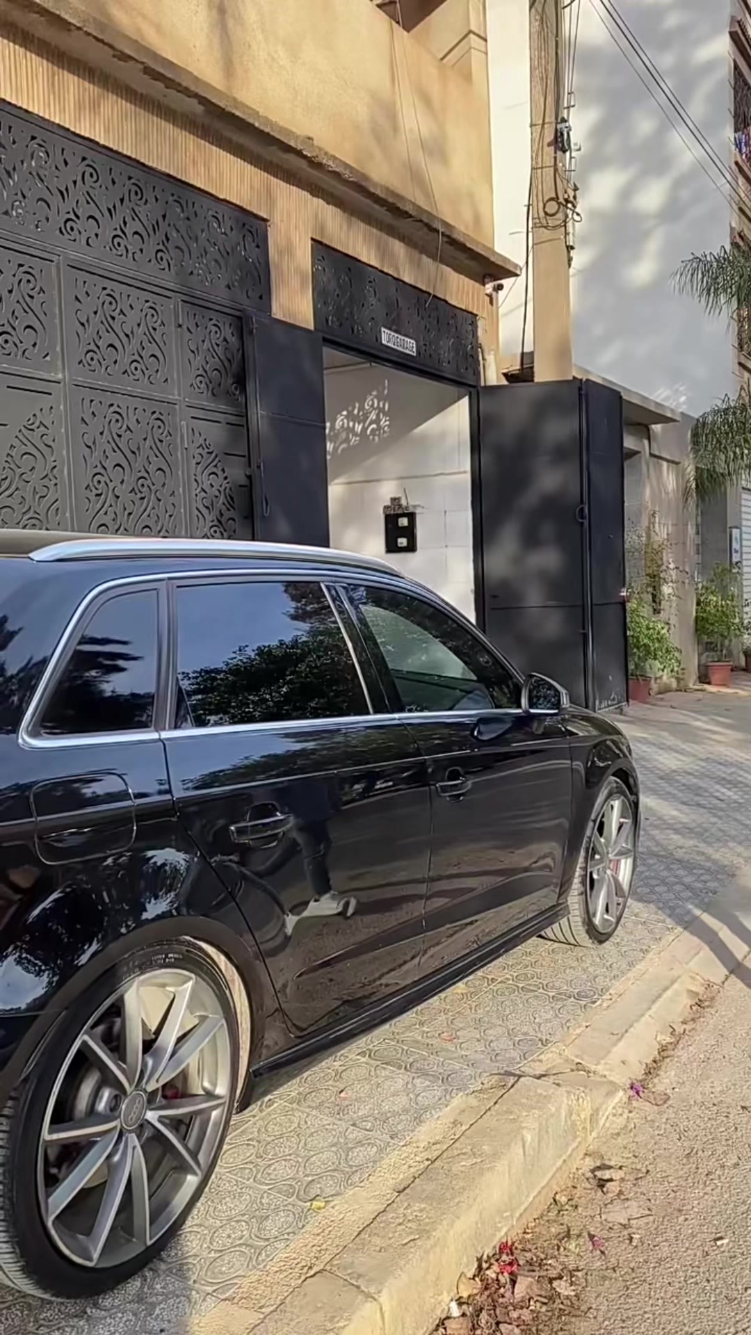 @E Lhadi de Luxe ๐