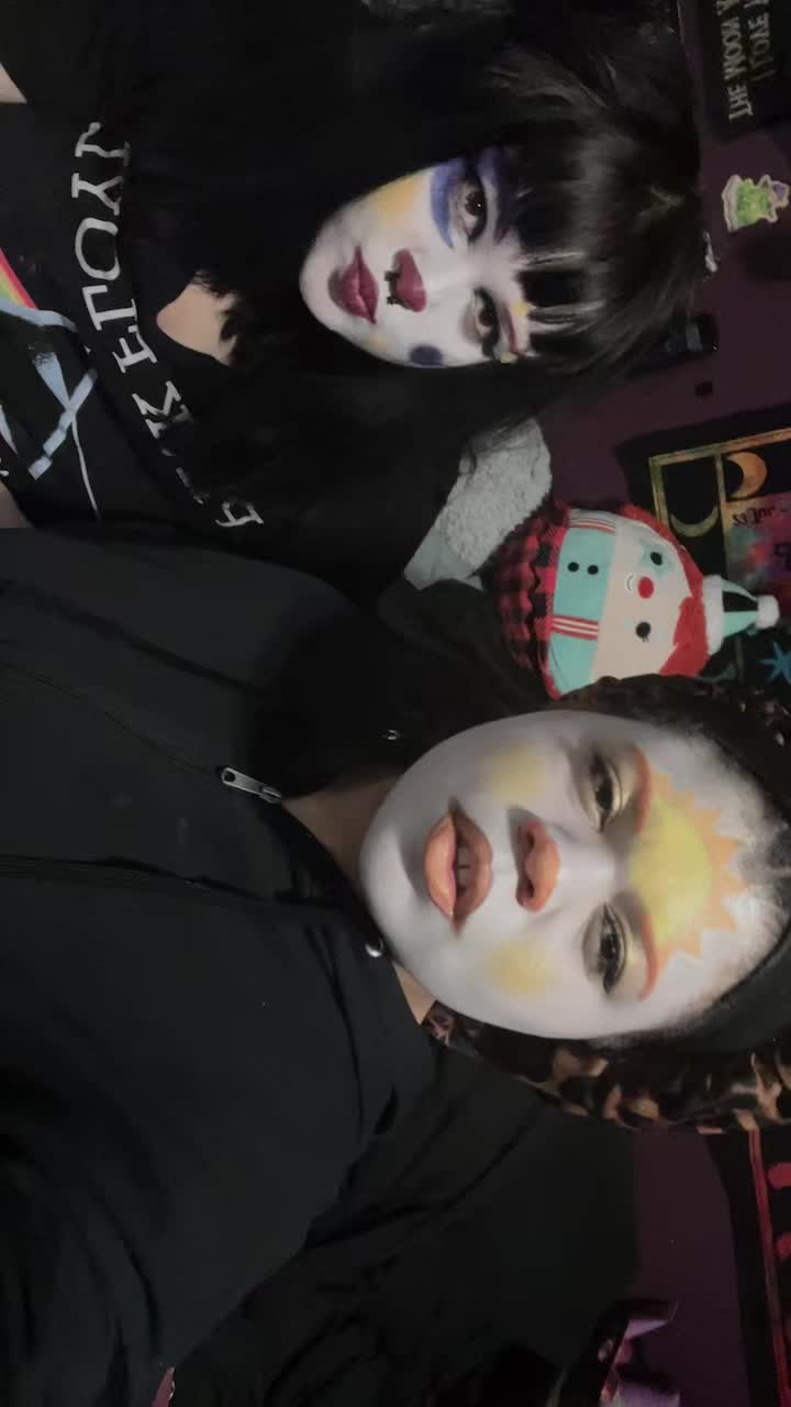 @angel🧟♀️
