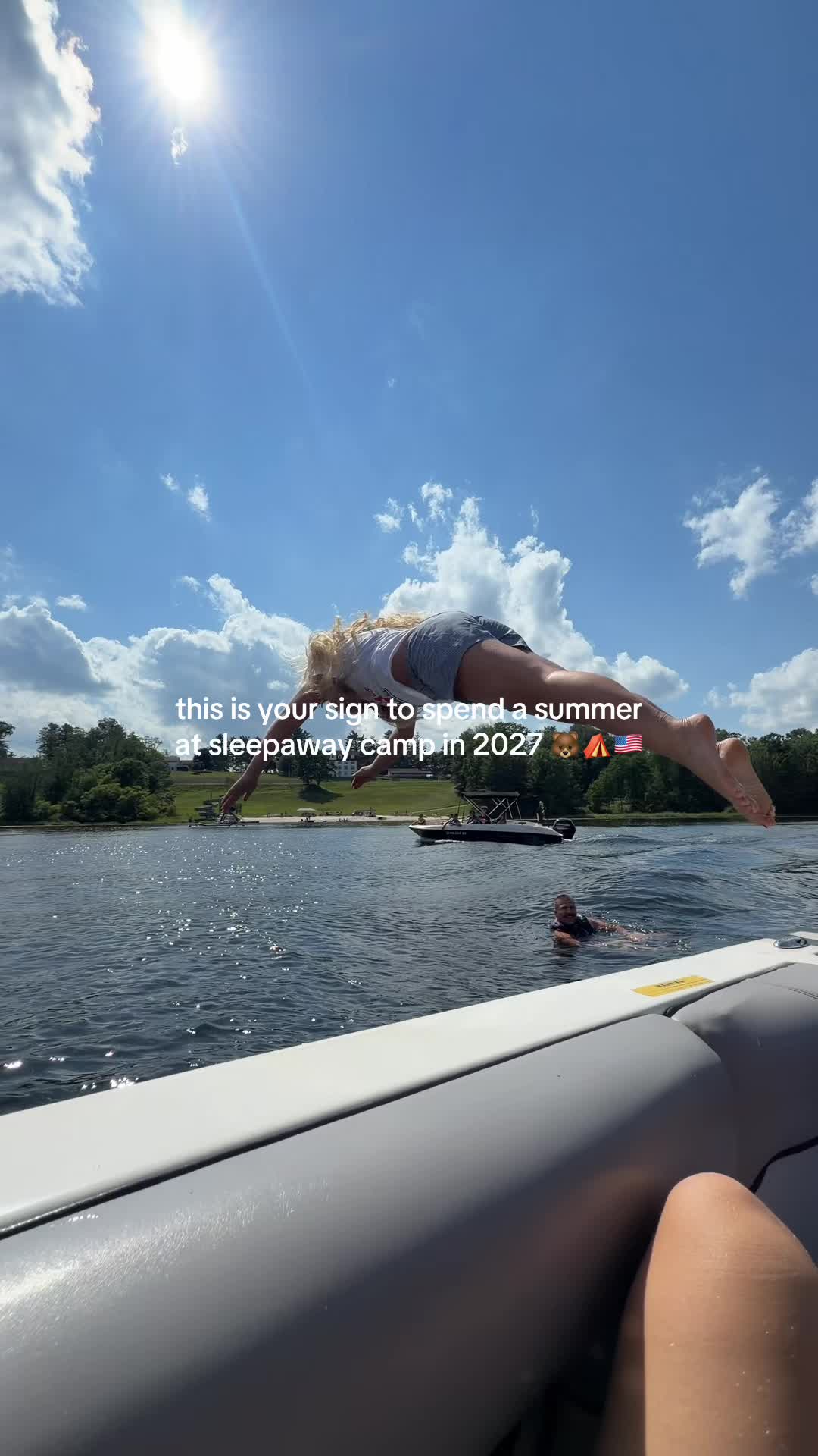 @Victoria 🦋