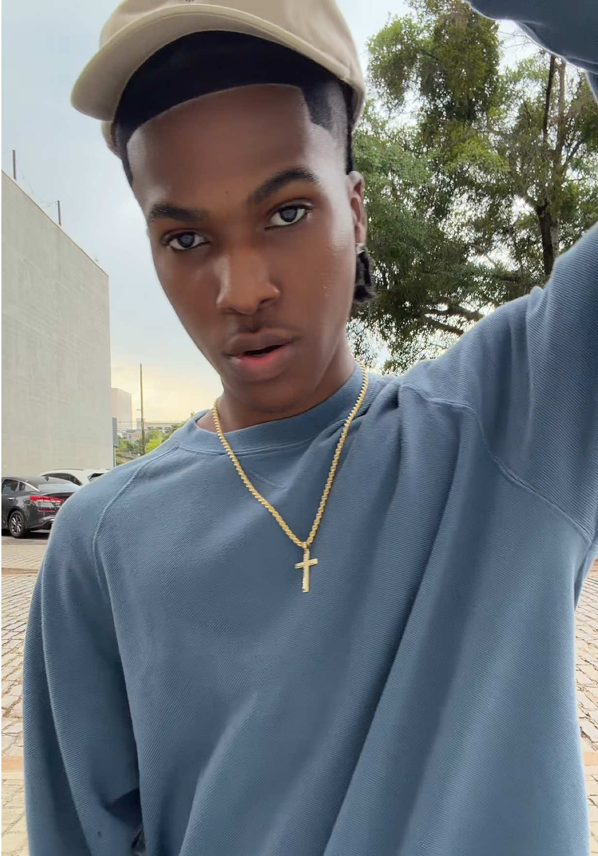 @TheonlyRomantoolit