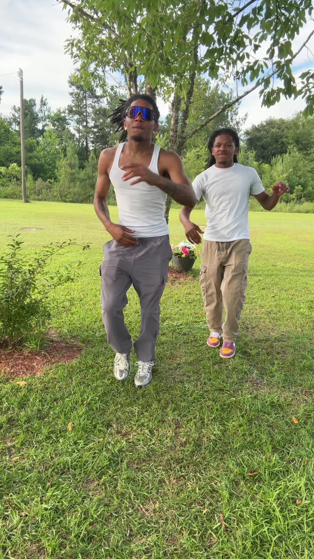 @Ghettotwins_
