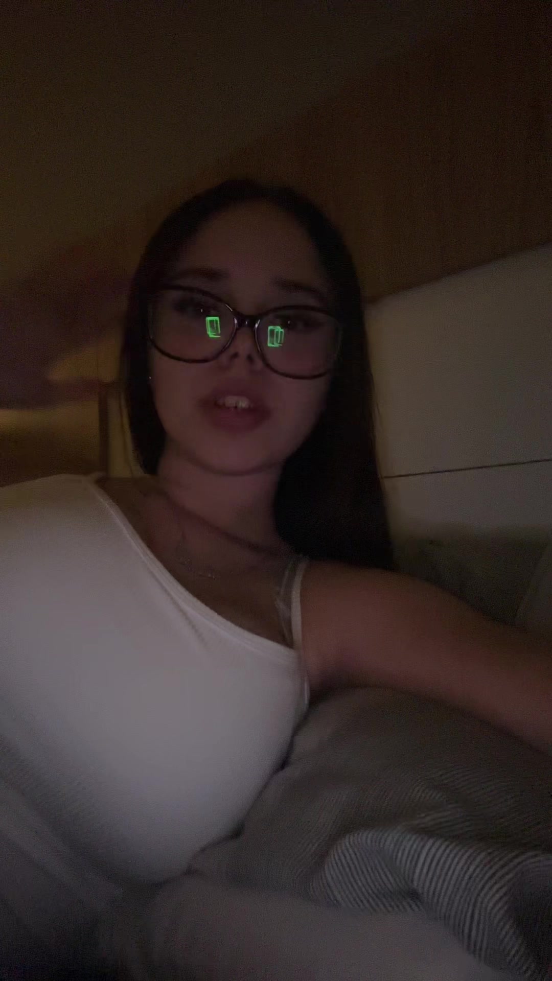 @Abriltt