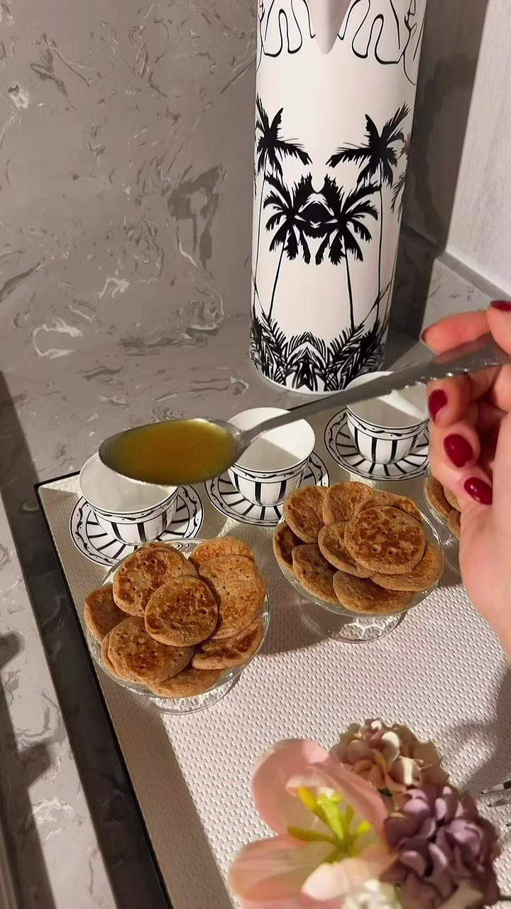 @منى العنزي