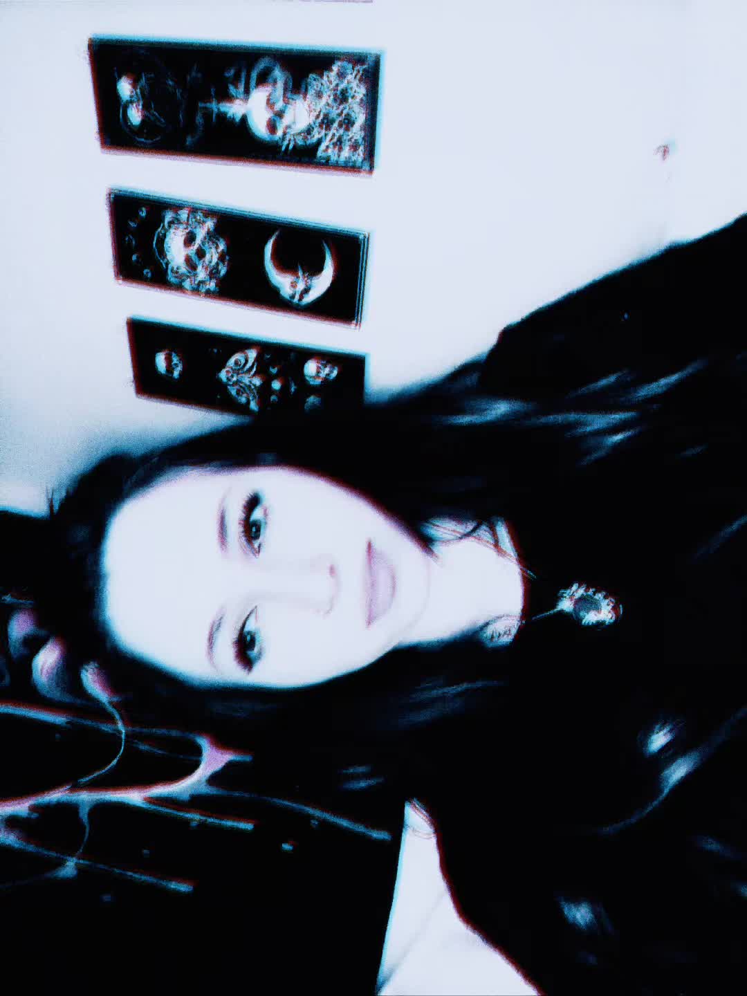 @Megan Marie 🖤