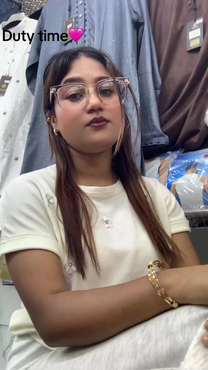 @janujanisha