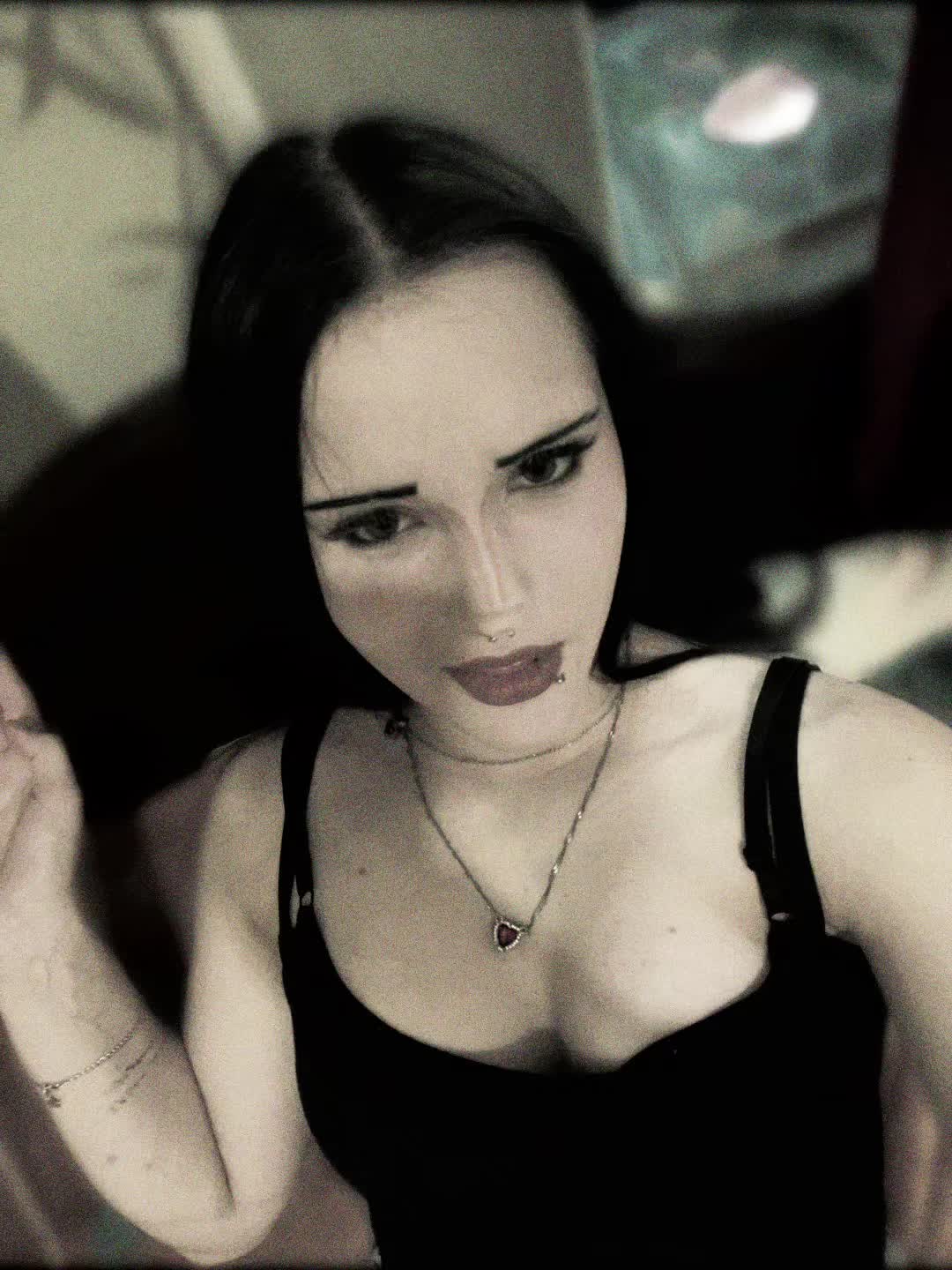 @✞