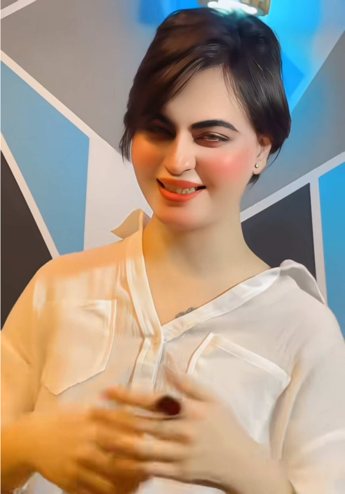 @🧿 شیزی خان 🧿