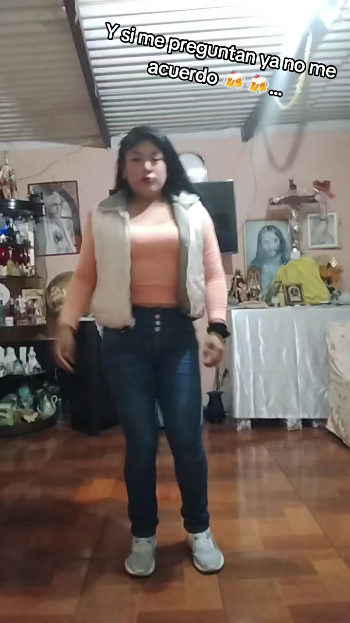 @KarLiz Tume Alvarez