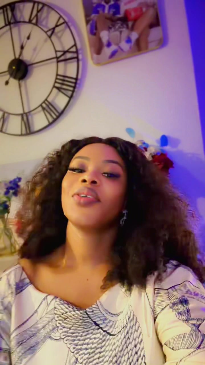 @mz_ella10