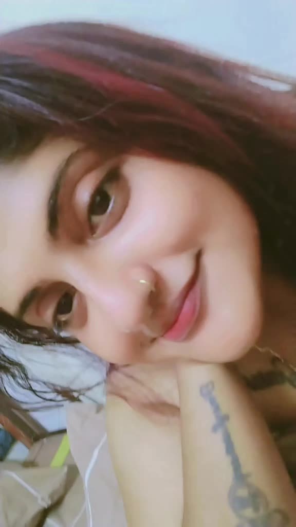 @𝓢𝓪𝓻𝓪𝓼 𝓒𝓱𝓮𝓵𝓵𝓸 💕