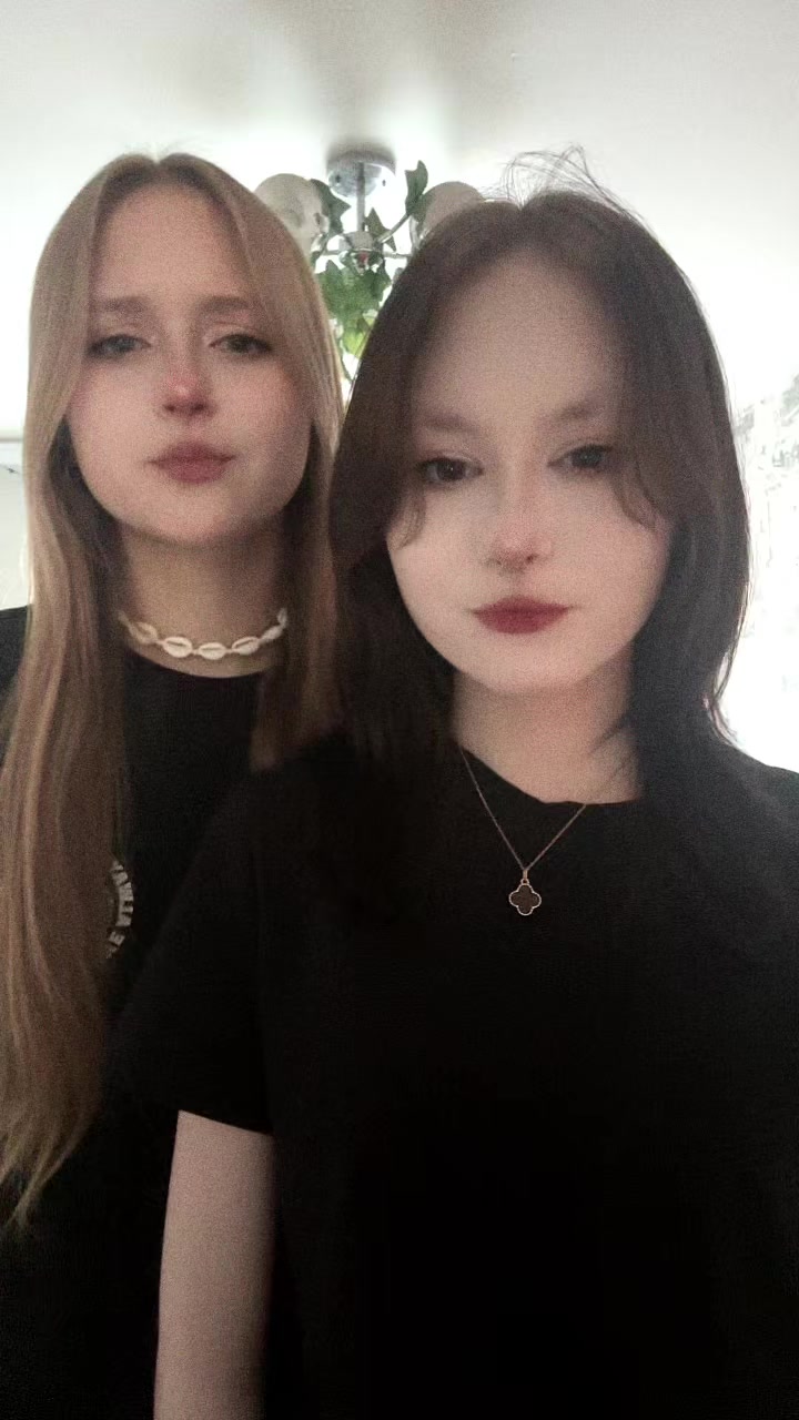 @арина лебедка