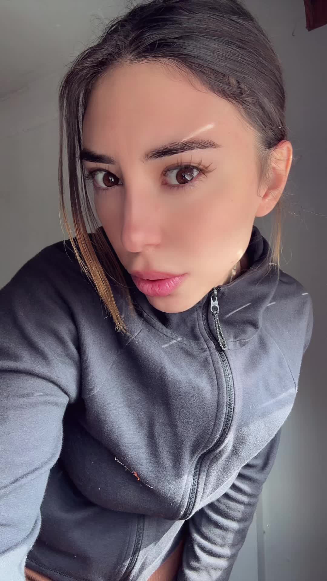 @Ayus.s