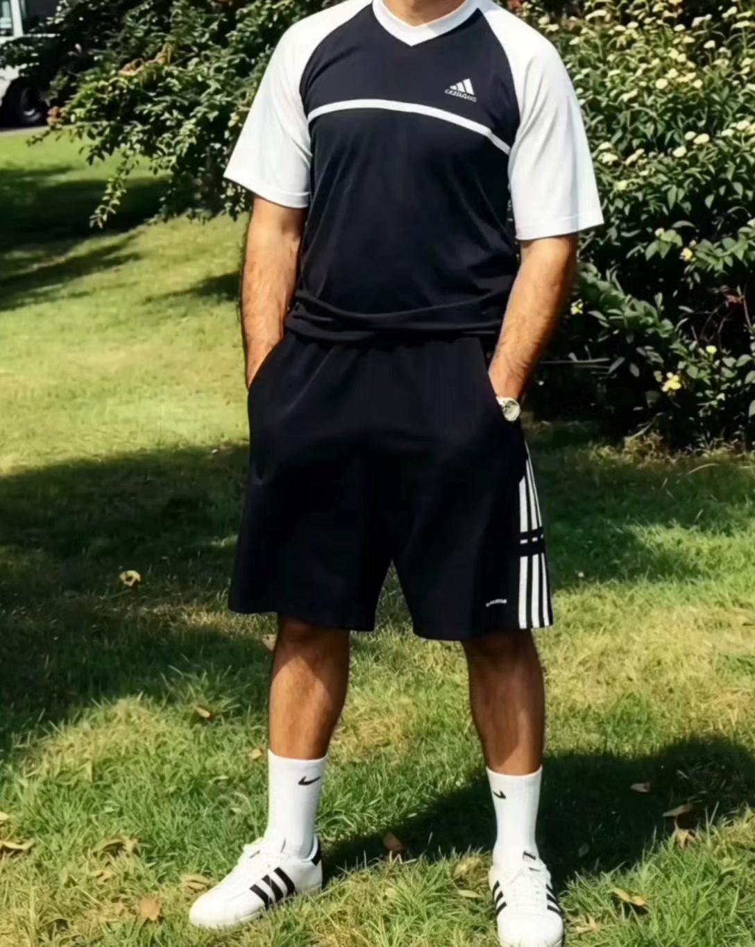 @✵