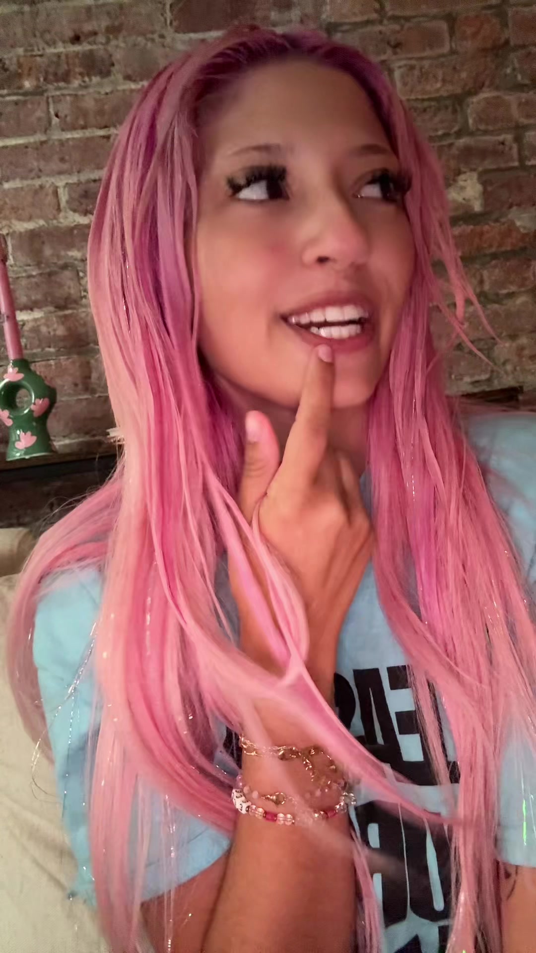 @bald freak baddie